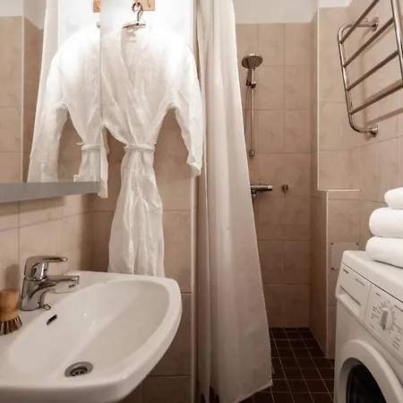 Apartament Roost Runeberg 8 *